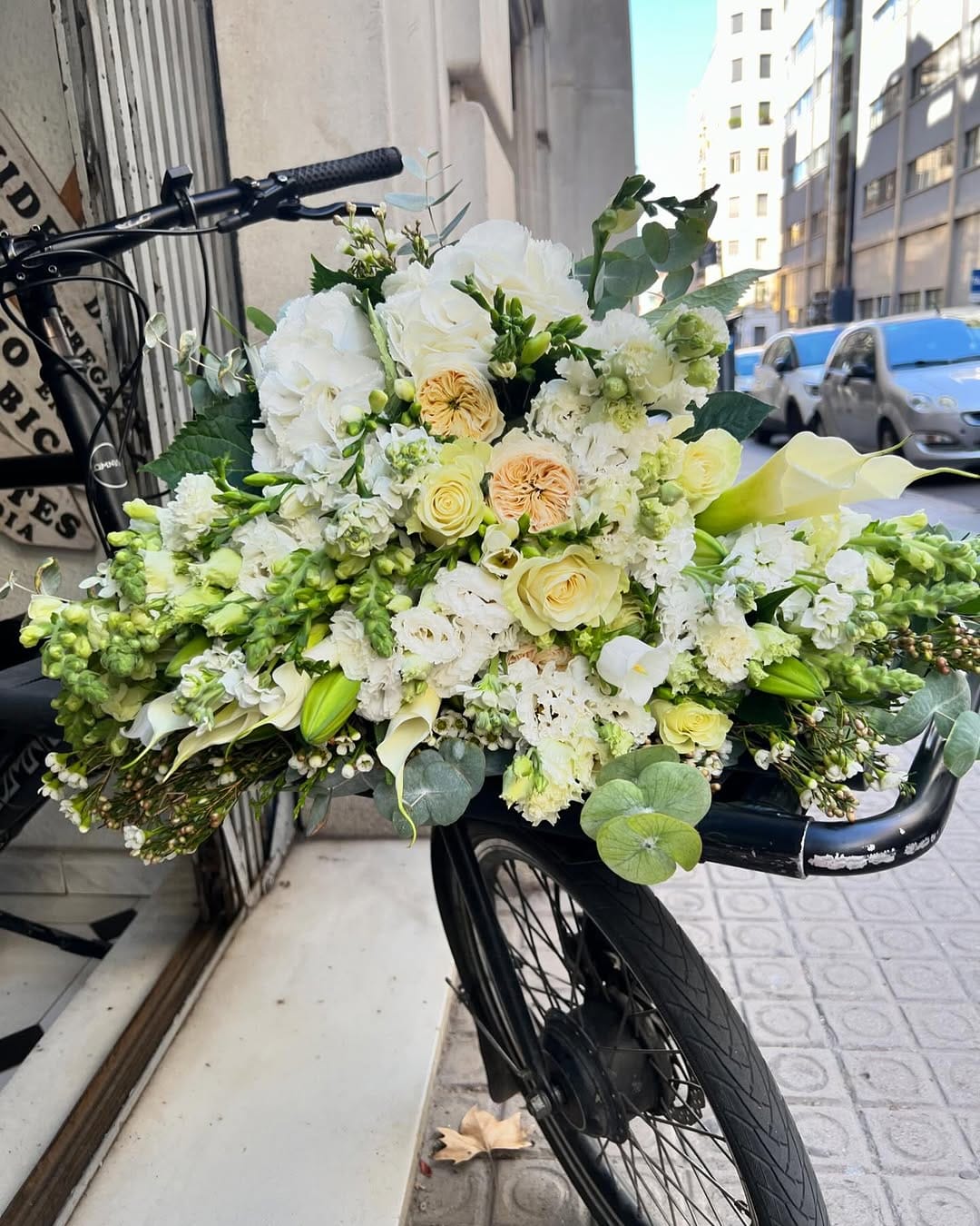 Post 10 by Flores Barcelona / Flower Delivery / Доставка цветов в Барселоне on Instagram (image)