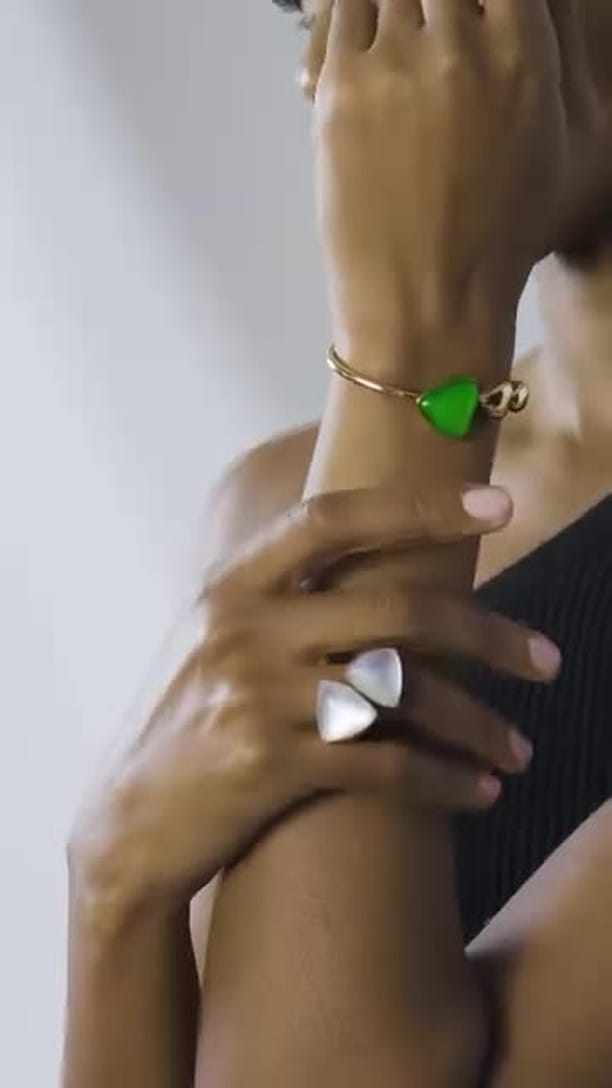 Post 5 by Official UAE Vhernier account on Instagram (video)