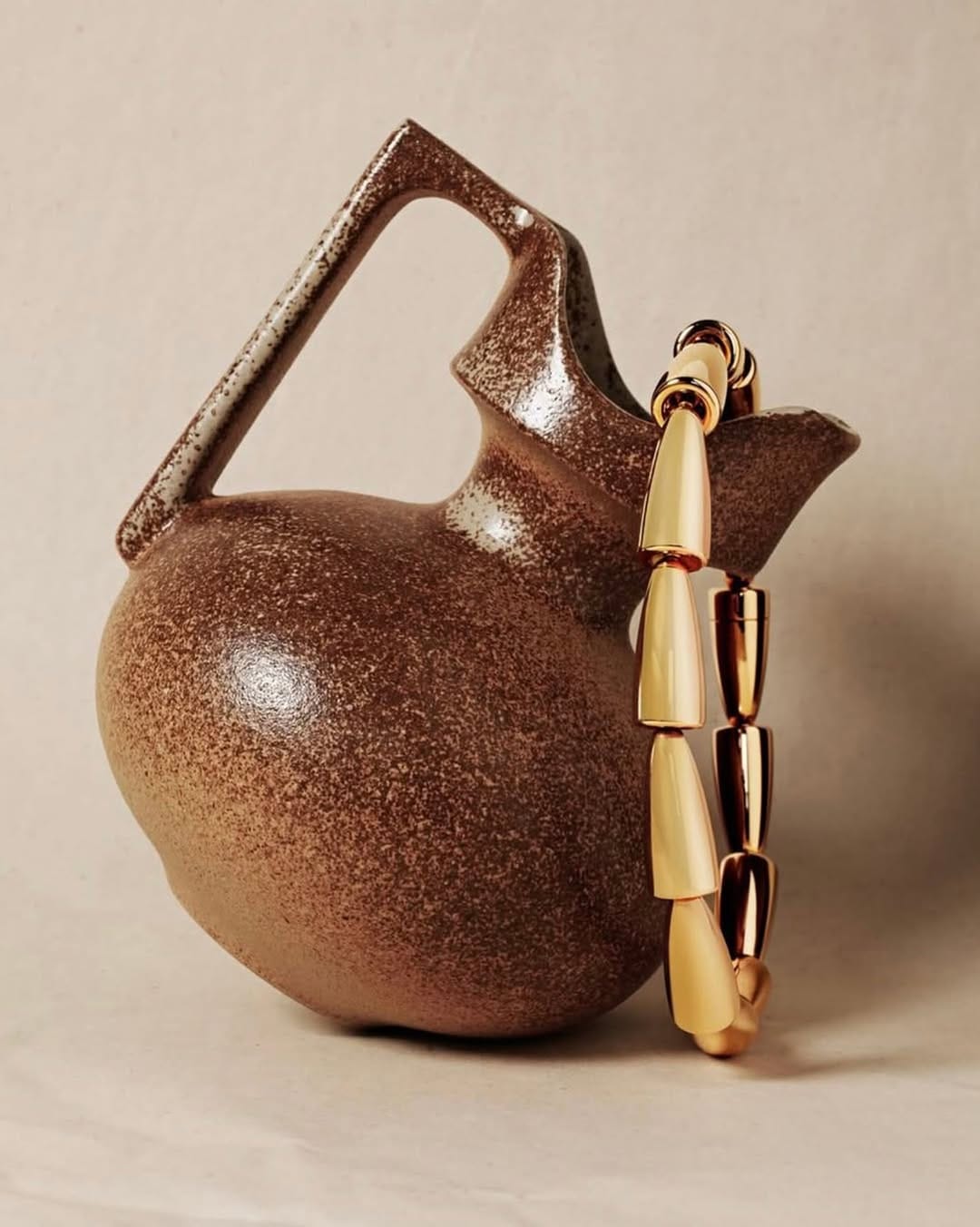 Post 8 by Official UAE Vhernier account on Instagram (image)