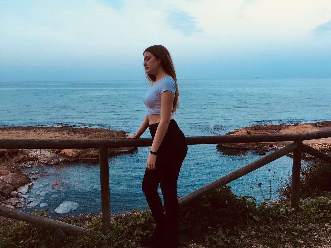 Post 9 by 𝘭𝘢𝘶𝘳𝘢 𝘴𝘢𝘯𝘤𝘩𝘦𝘻 on Instagram (image)