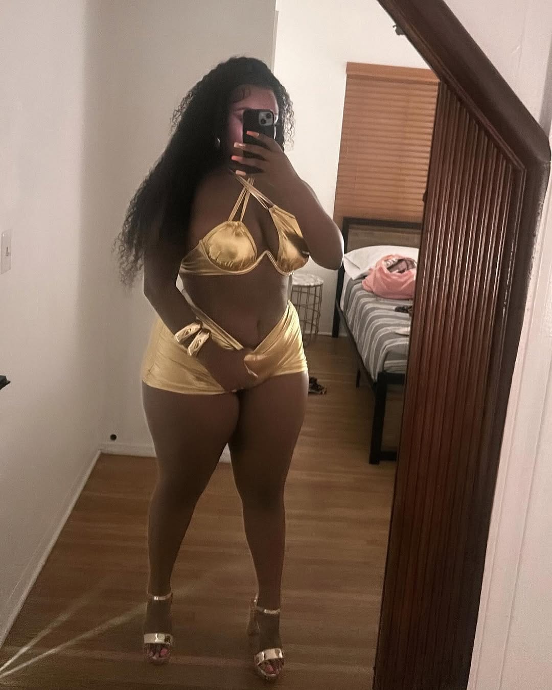 Post 2 by @kae.red on Instagram (image)
