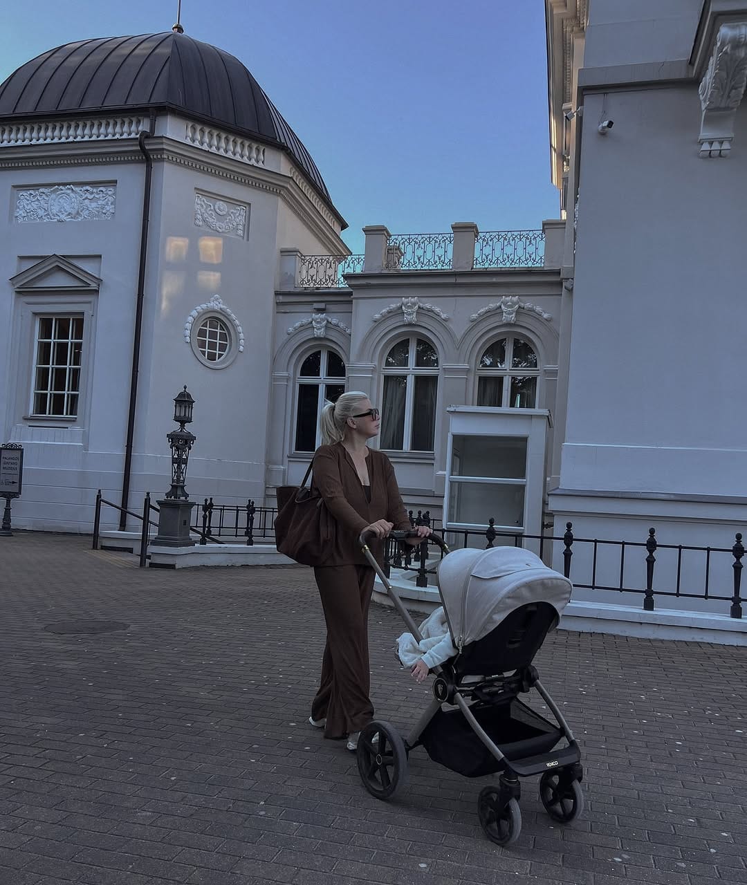 Post 9 by Inga Barkauskaitė on Instagram (carousel)