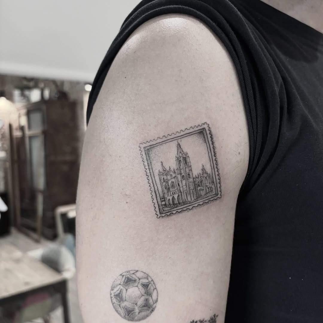 Post 6 by Gerardo Santos Martínez- Suburbana León on Instagram (image)