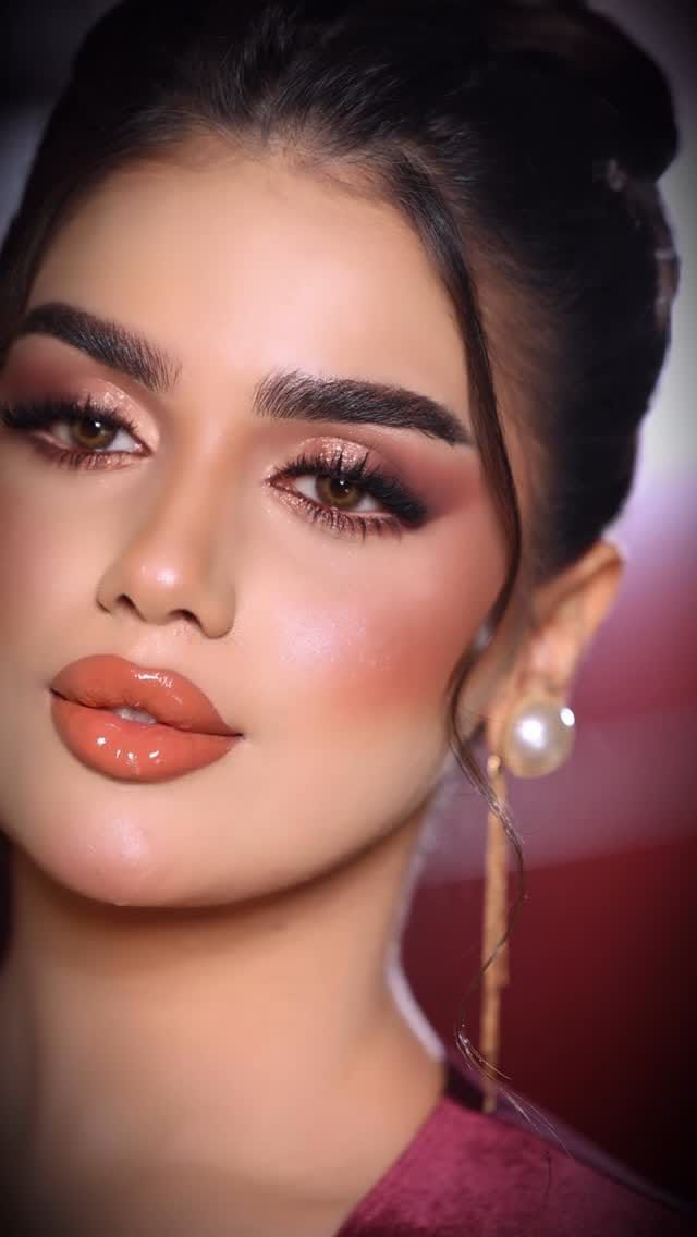 Post 4 by Fatima Chamma on Instagram (video)