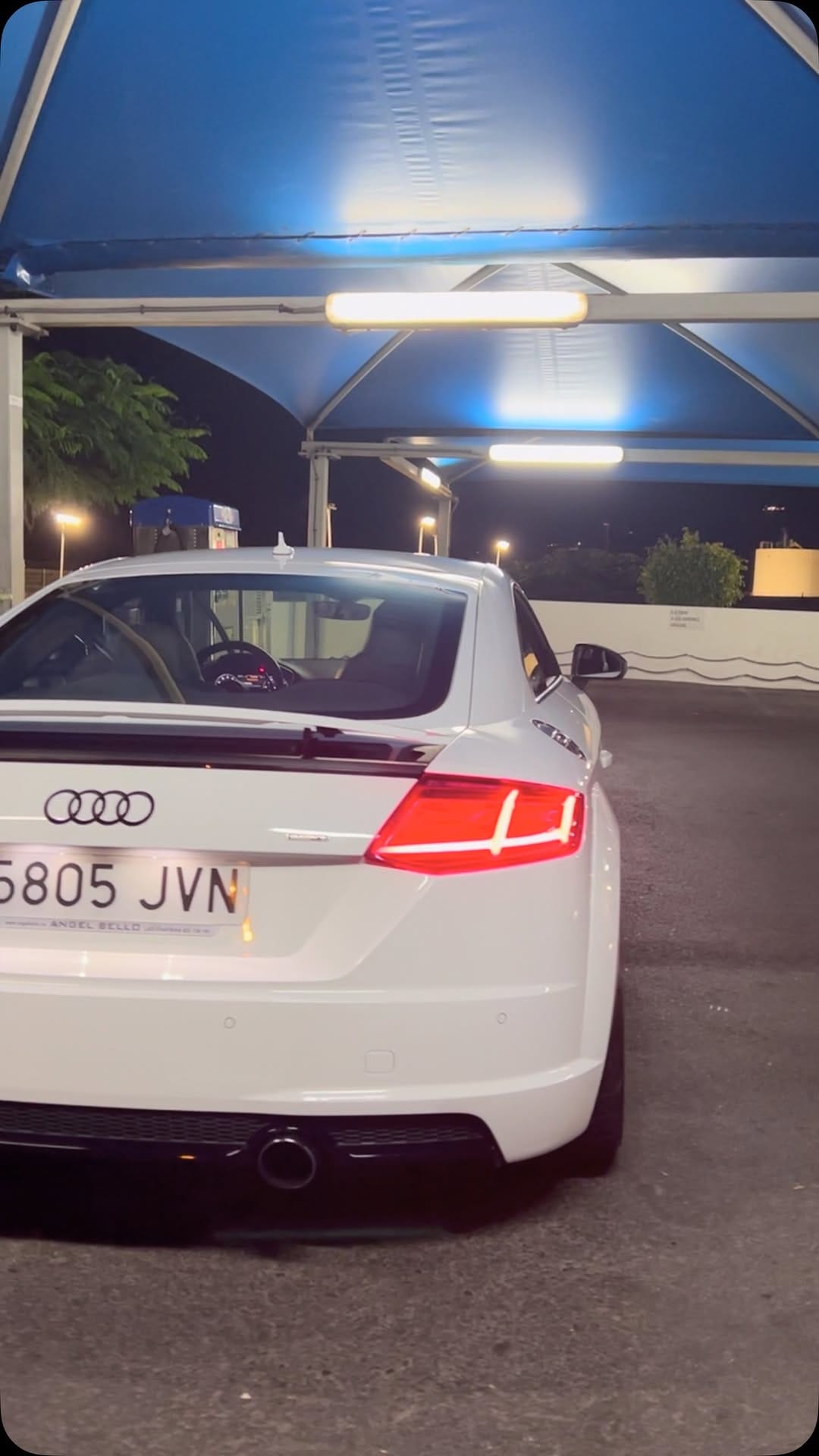 Post 7 by Esau Garcia on Instagram (video)