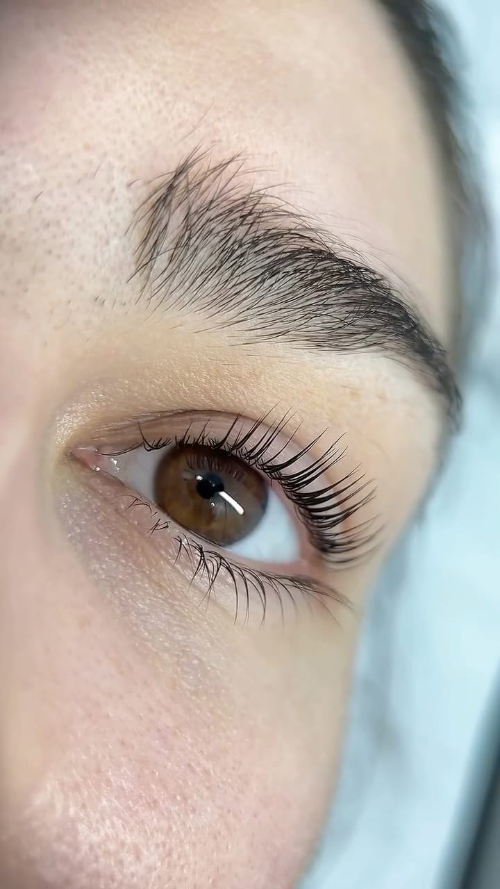 Post 3 by Lash Lift | Épilation Laser | Sourcils | Formations on Instagram (video)