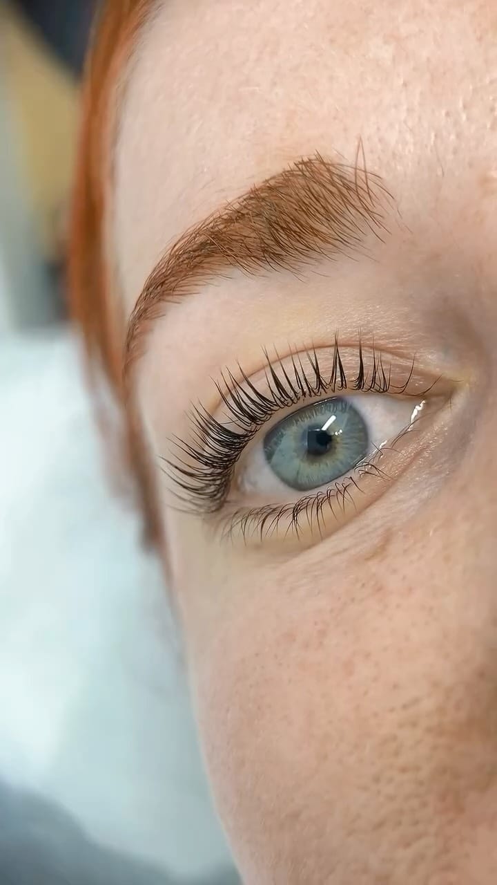 Post 5 by Lash Lift | Épilation Laser | Sourcils | Formations on Instagram (video)