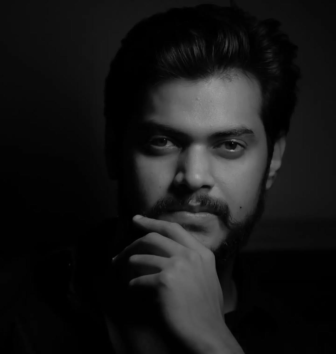 Post 10 by Kunal Wardhan Pandey on Instagram (image)