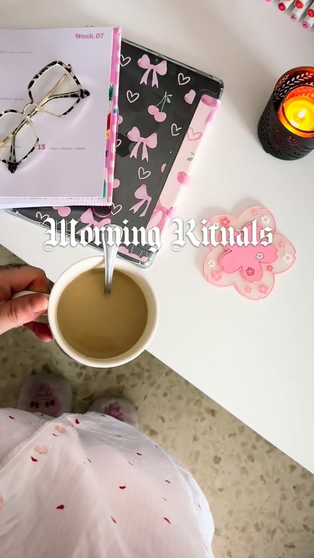 Post 1 by Alba Sánchez | Maquilladora on Instagram (video)