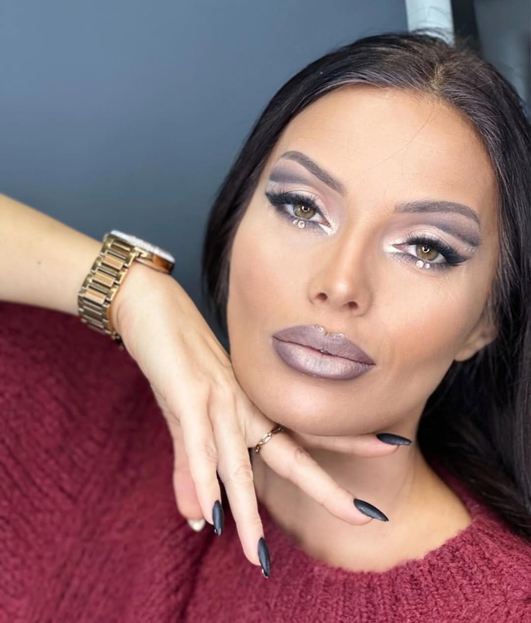 Post 9 by MONIKA  Makeup Artist 💄 on Instagram (carousel)