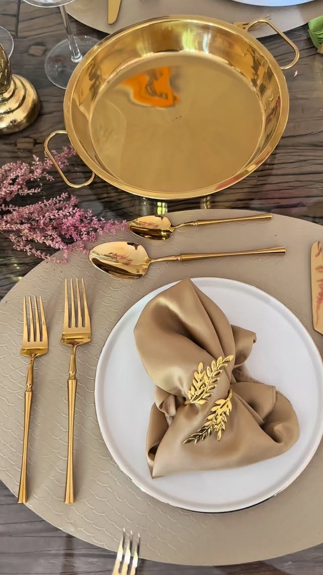 Post 5 by Royal Golden Home on Instagram (video)