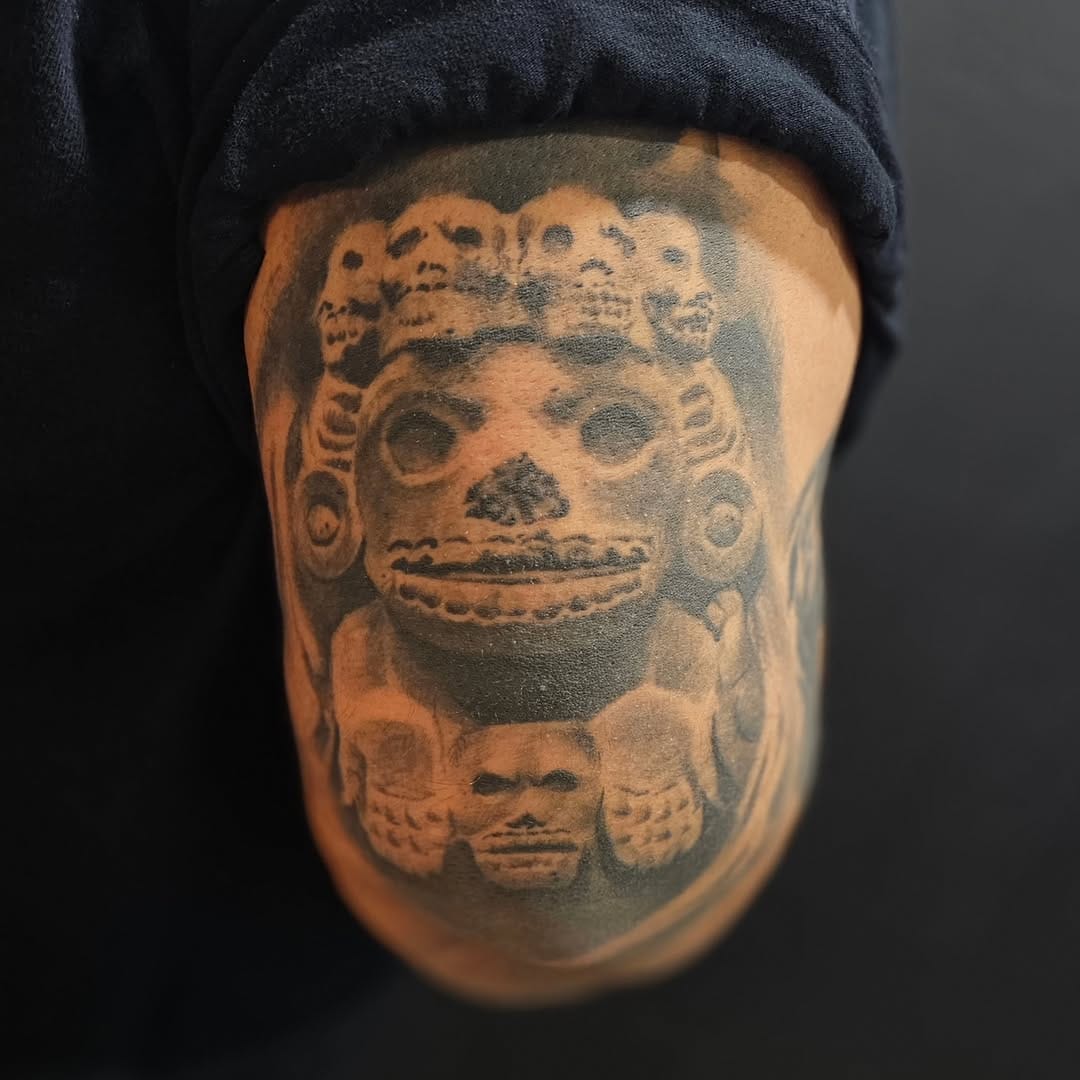 Post 3 by MIKE CHAGOLLA on Instagram (image)