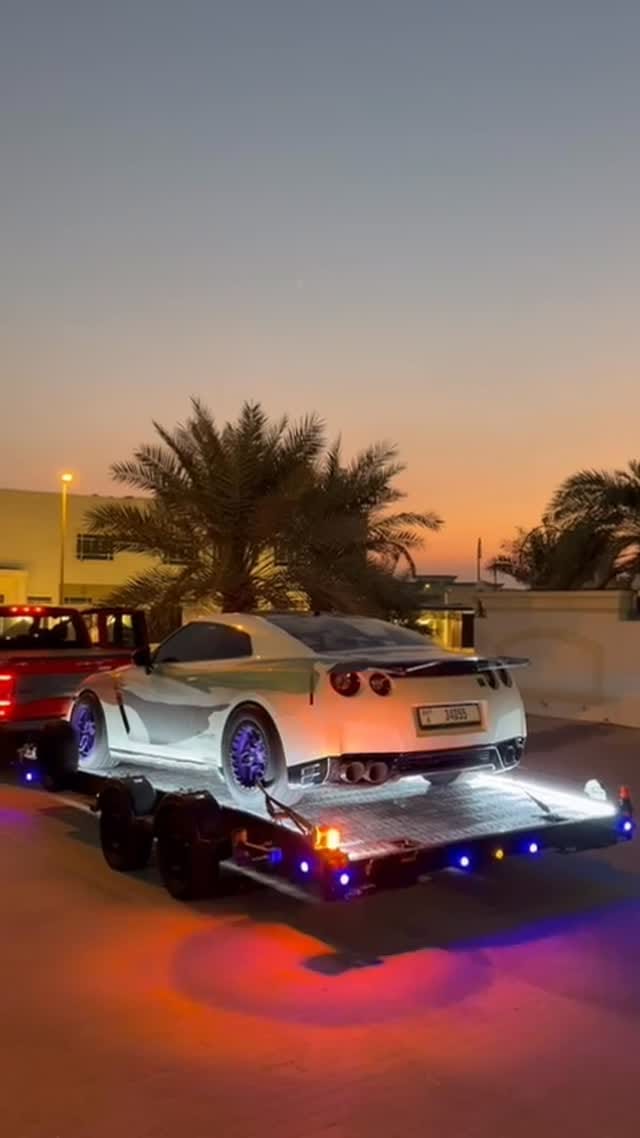 Post 8 by F • 9 on Instagram (video)
