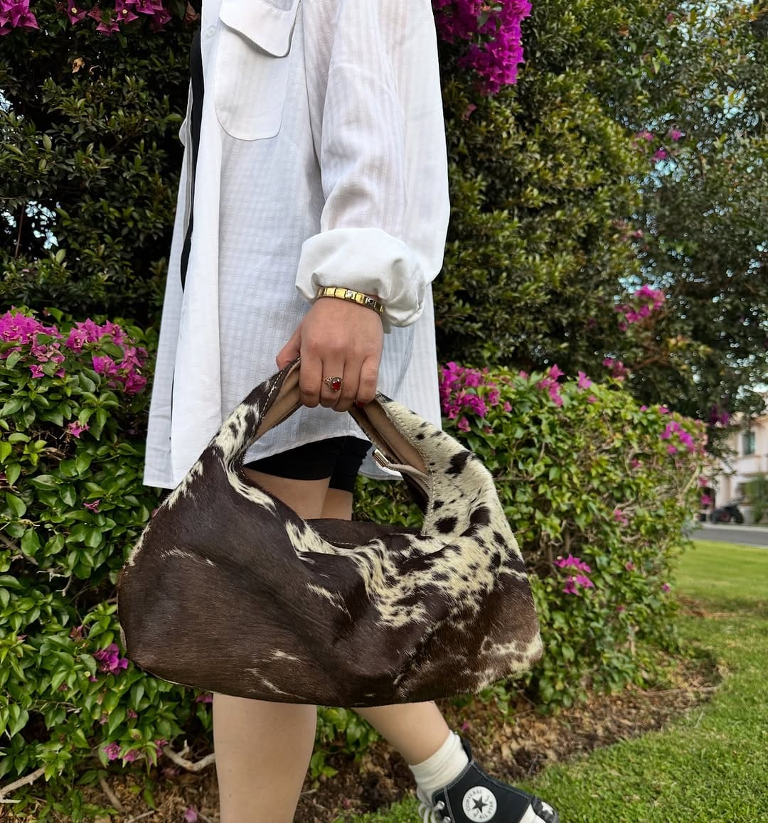 Post 6 by Cali Balam- Bolsos de piel unisex. on Instagram (carousel)