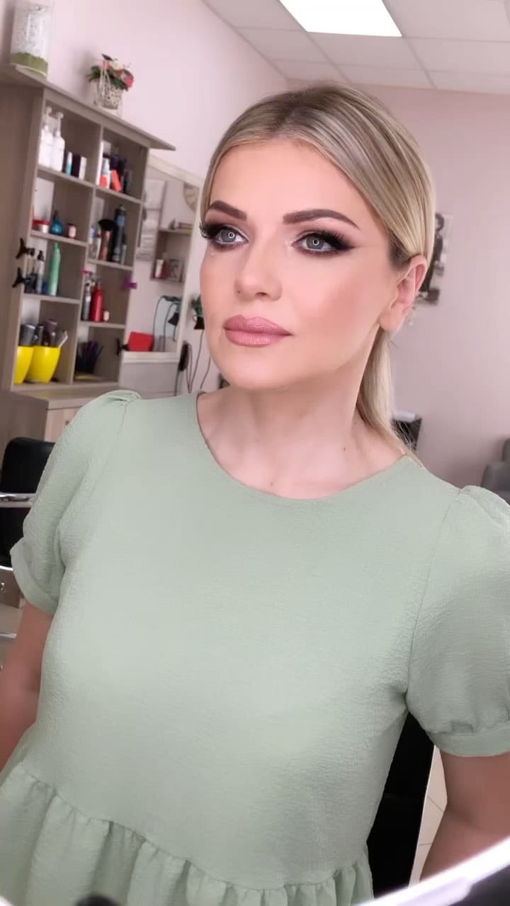 Post 2 by Mirjana Dragoljevic on Instagram (video)
