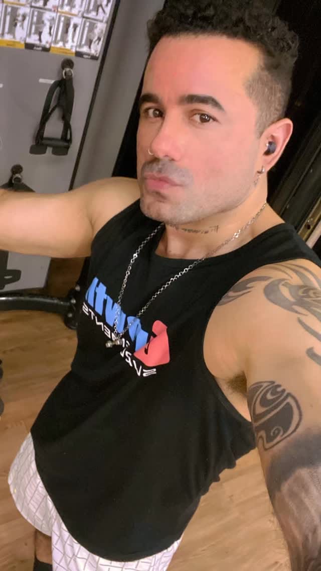 Post 9 by 𝓡𝑜Đ𝐫𝔦𝓖O҉   𝐋𝓲𝓜𝔞   on Instagram (video)