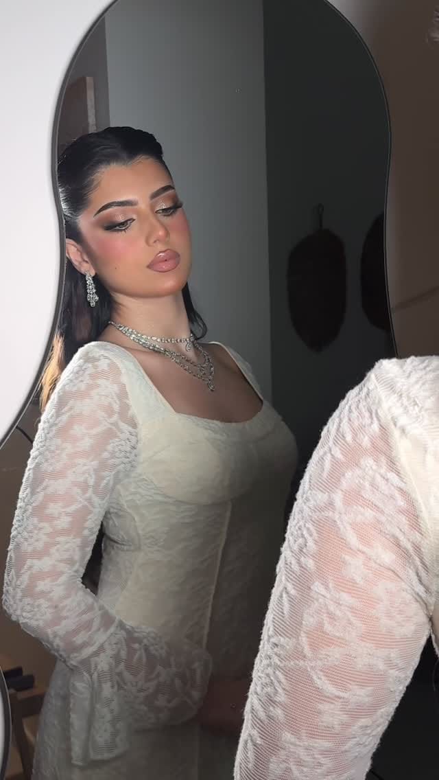 Post 5 by Makeup artist 💄🇦🇪. on Instagram (video)
