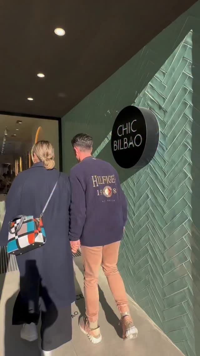 Post 3 by Chic Bilbao Estilismo on Instagram (video)