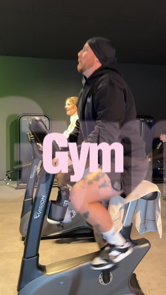 Post 7 by J E N N Y ✨ on Instagram (video)