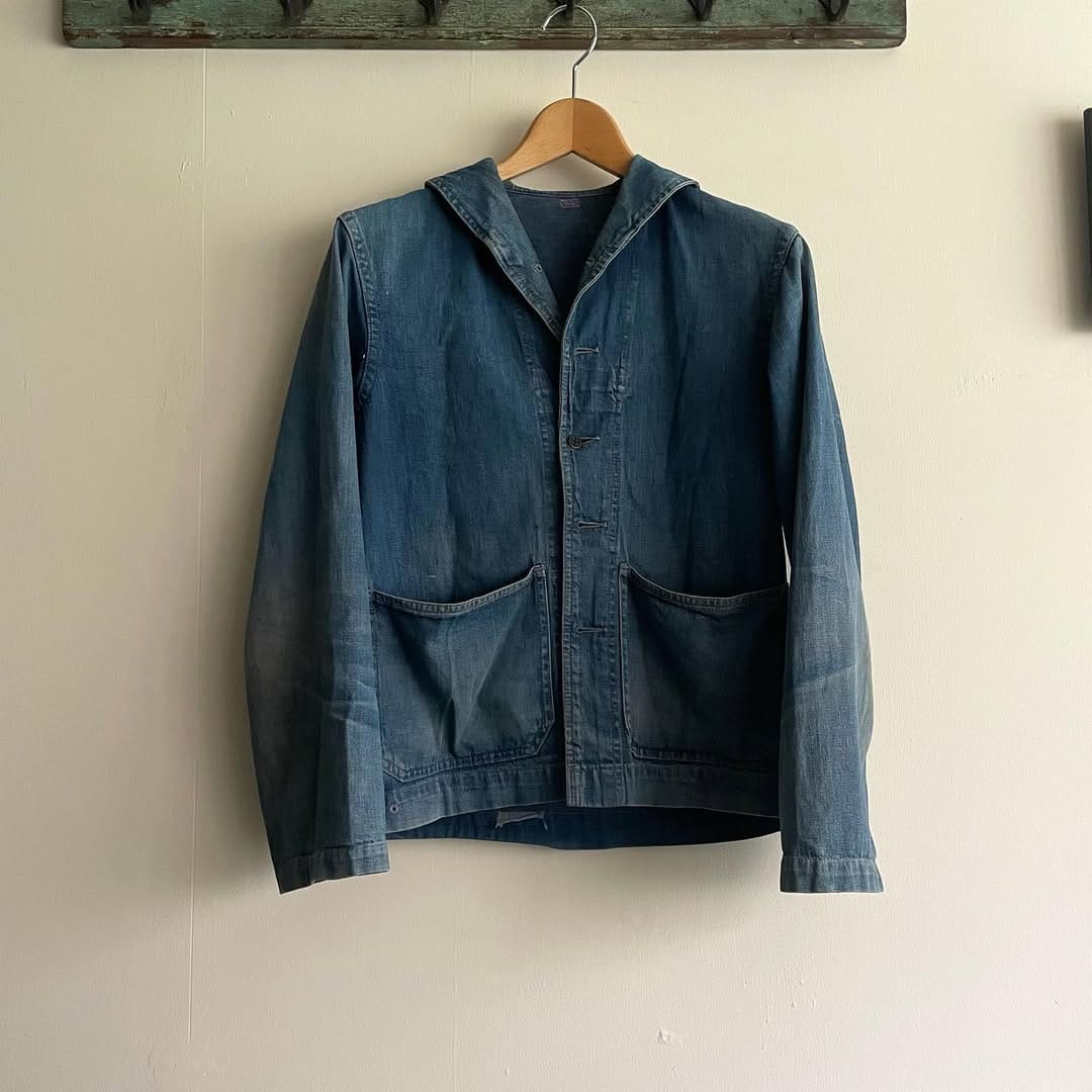 Post 2 by DIG UPPER Clothing Store on Instagram (image)