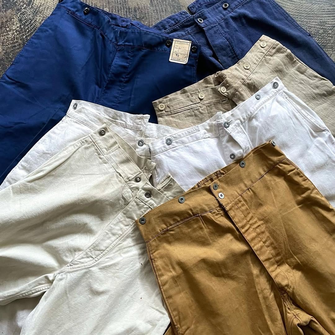 Post 3 by DIG UPPER Clothing Store on Instagram (image)