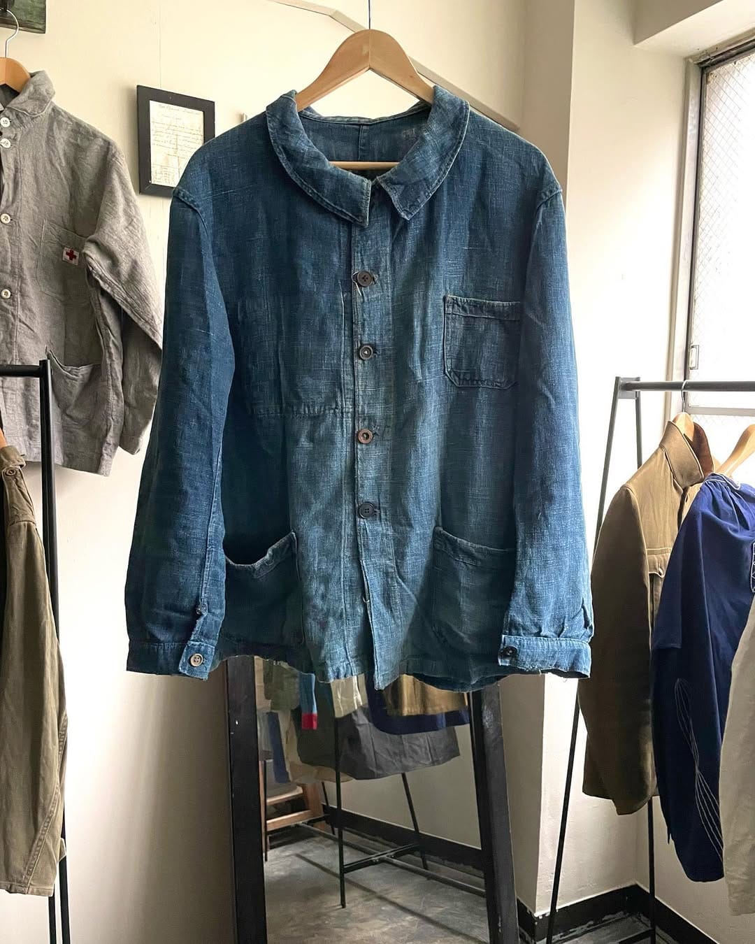 Post 7 by DIG UPPER Clothing Store on Instagram (image)