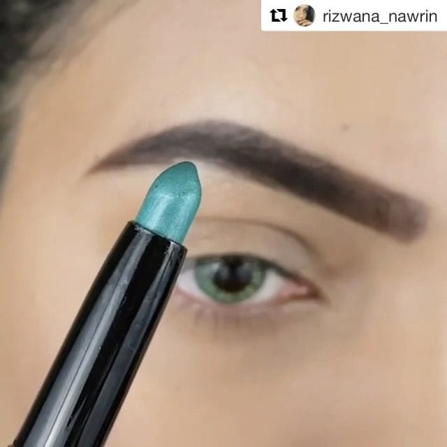 Post 5 by Uae Trends 🇦🇪 on Instagram (video)