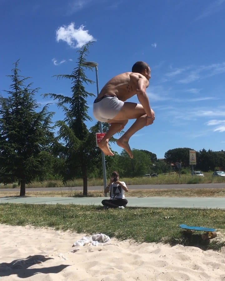 Post 9 by Pakito Martin on Instagram (video)