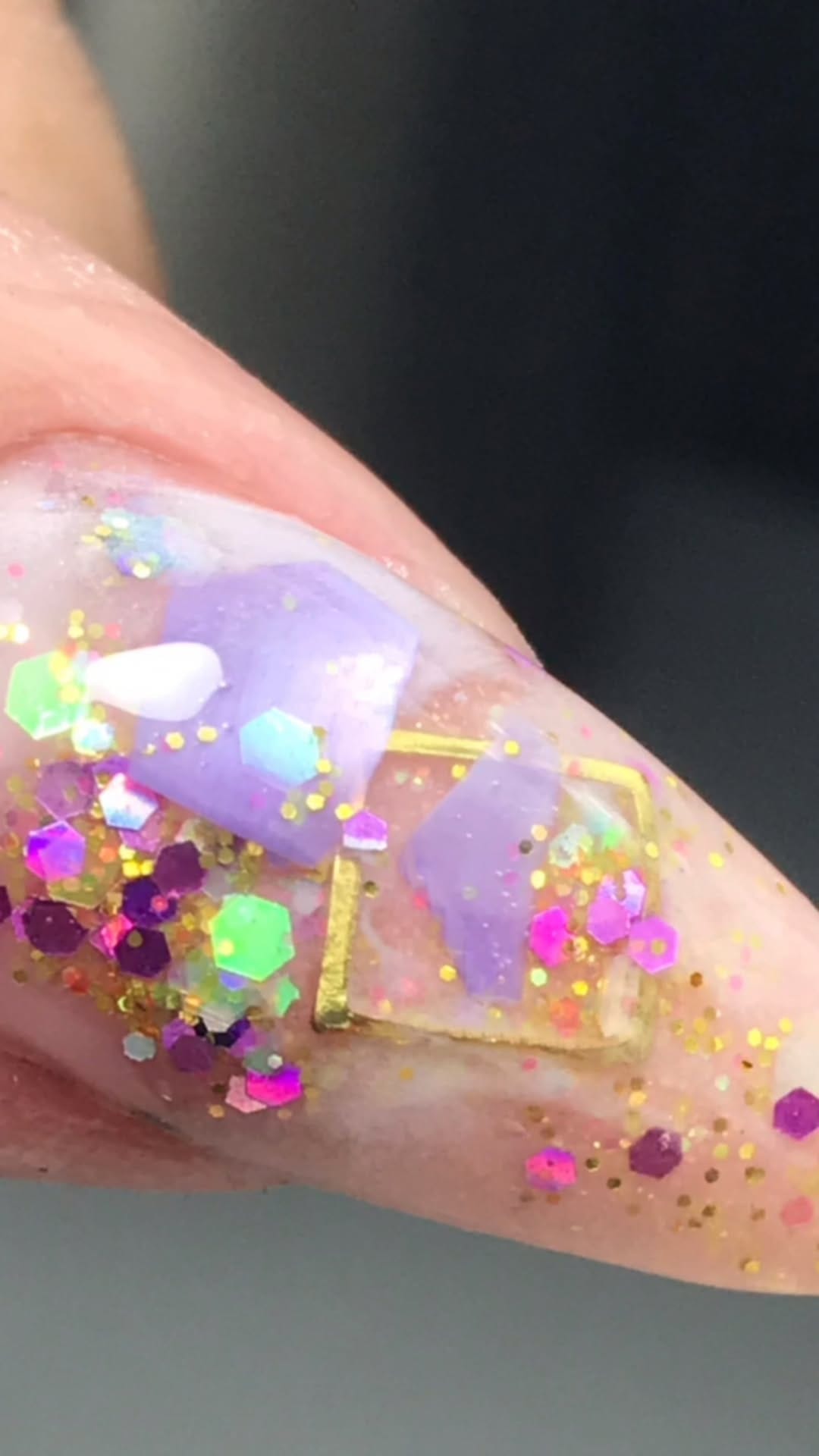 Post 10 by Azul Colazo NAILS - Uñas esculpidas on Instagram (video)