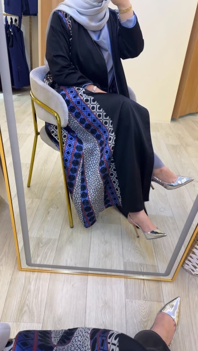Post 5 by S O L O | Modest Fashion on Instagram (video)