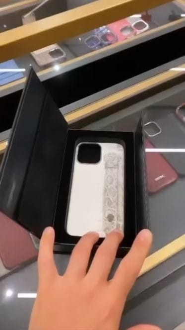 Post 6 by Hadoro Middle East on Instagram (video)