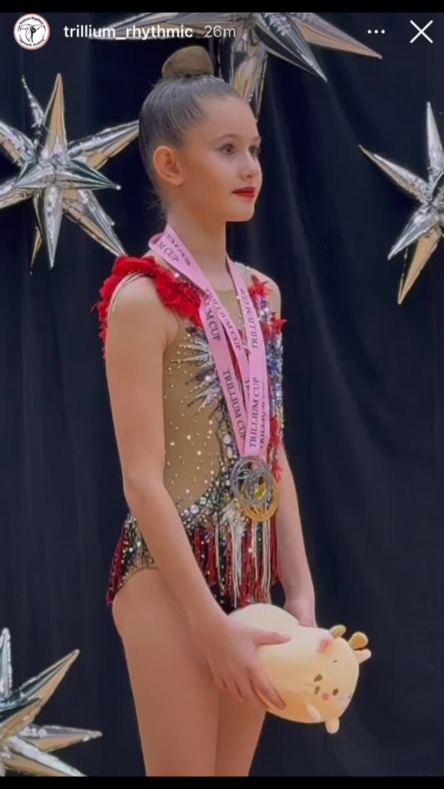 Post 1 by 𝐃𝐢𝐚𝐧𝐚 𝐁𝐞𝐝𝐨𝐞𝐯 | 𝐅𝐚𝐬𝐡𝐢𝐨𝐧 𝐌𝐨𝐝𝐞𝐥 🧿 on Instagram (video)