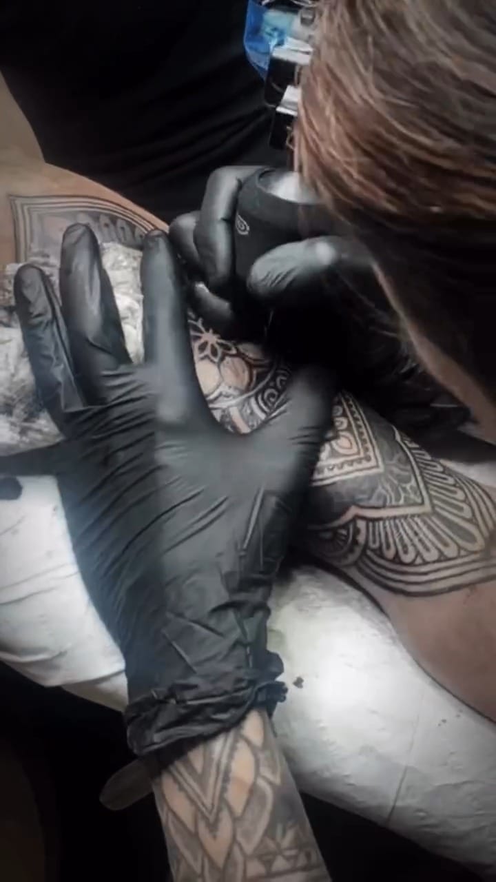 Post 5 by Juli Hamilton • TATTOO • on Instagram (video)