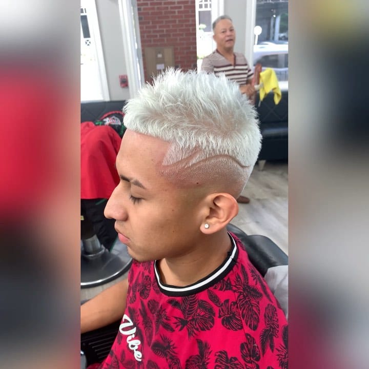 Post 1 by Oliver Rodríguez |💈📍🇩🇴📍🇪🇸📍🇺🇸 on Instagram (carousel)