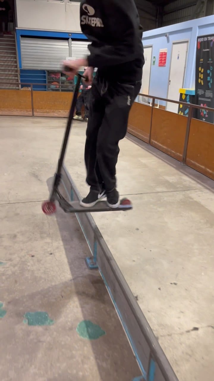 Post 4 by Alexandre Sicre on Instagram (video)