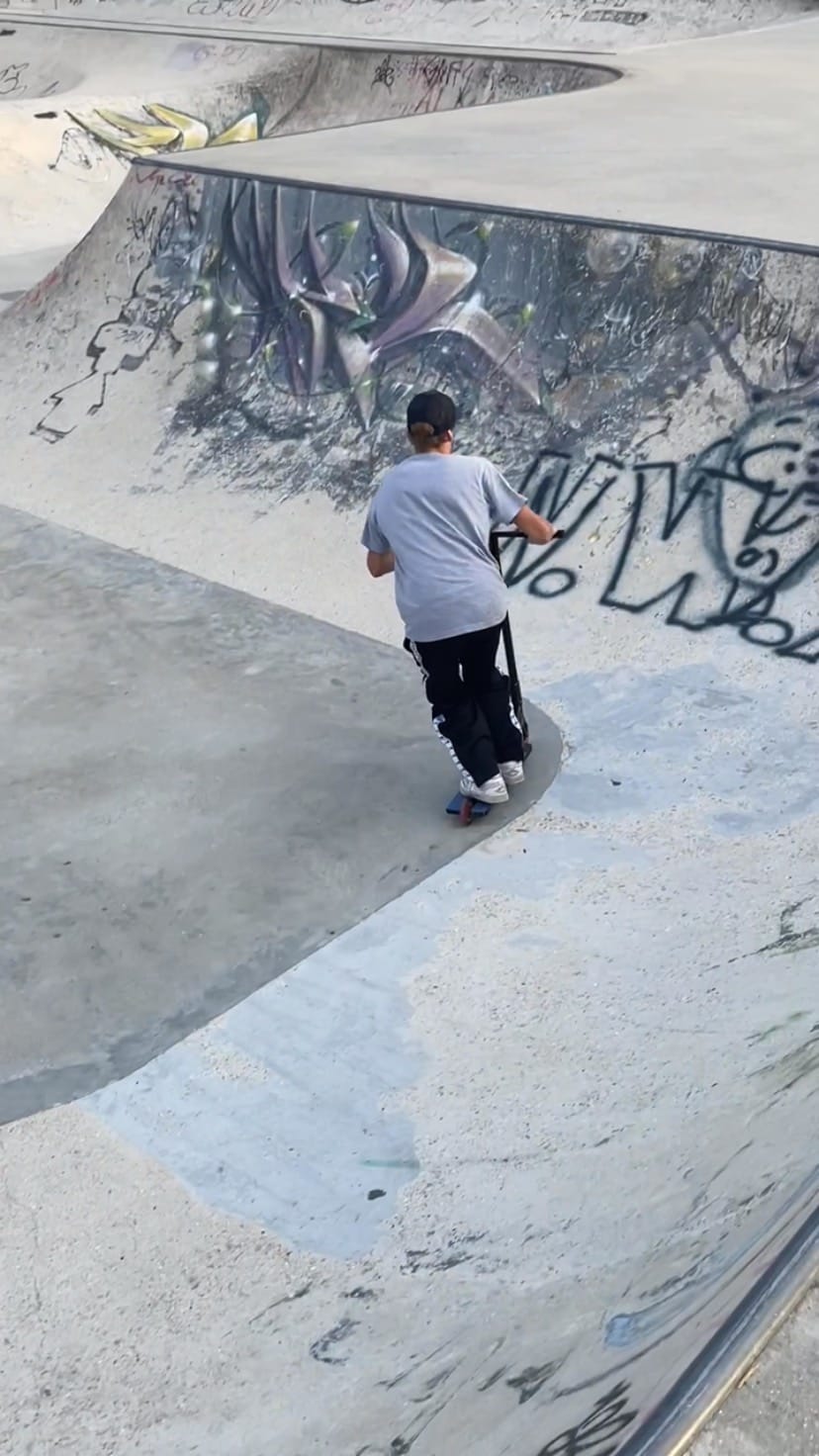 Post 9 by Alexandre Sicre on Instagram (video)