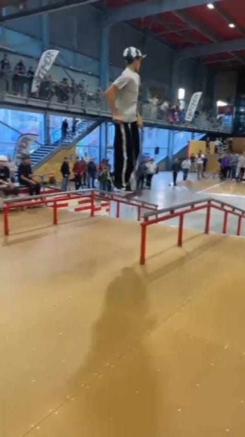 Post 7 by Alexandre Sicre on Instagram (video)