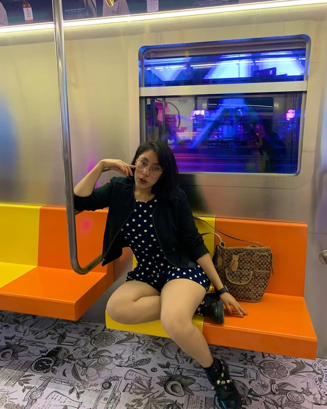 Post 10 by Auroriz Hernandez on Instagram (carousel)