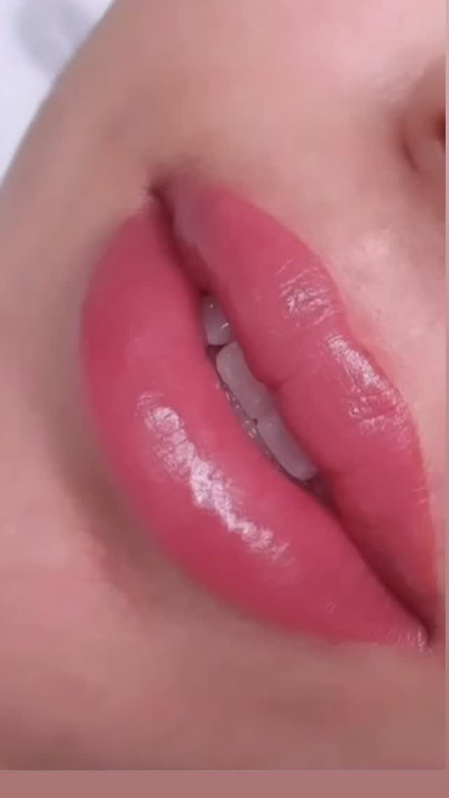 Post 2 by Eda Süzgün on Instagram (video)
