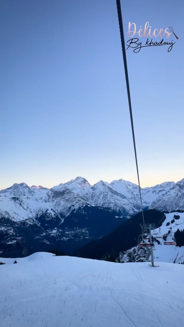 Post 5 by Delicesbykhadouj on Instagram (video)