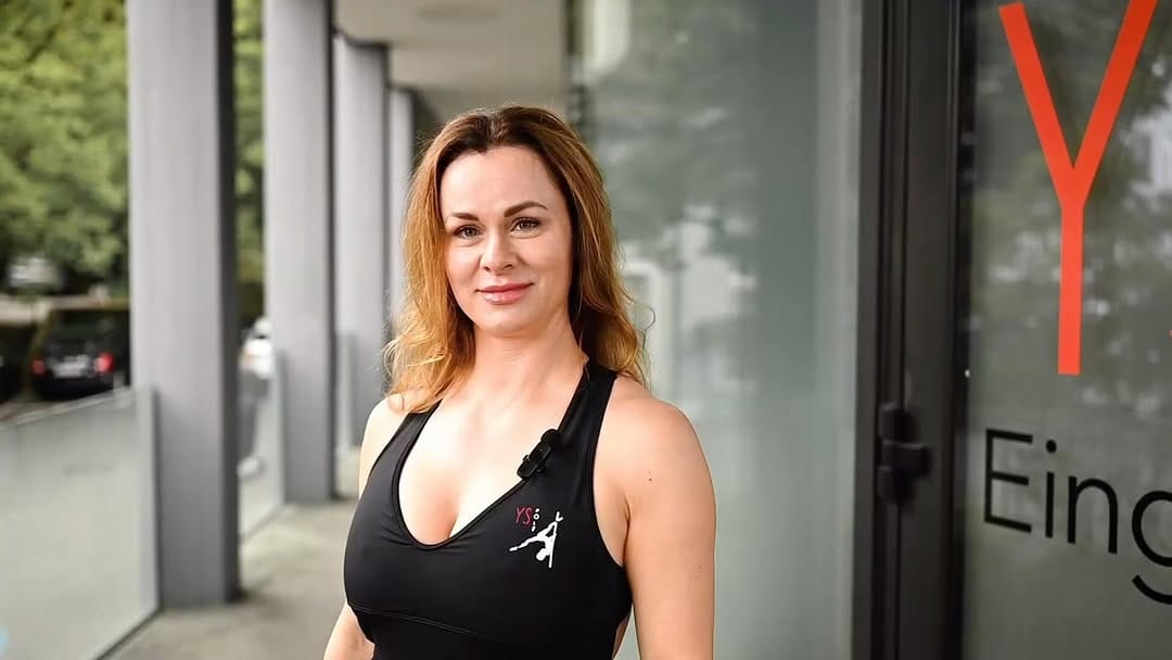Post 10 by YS Pole Fitness • Pole Dance • Heels • Baden on Instagram (video)