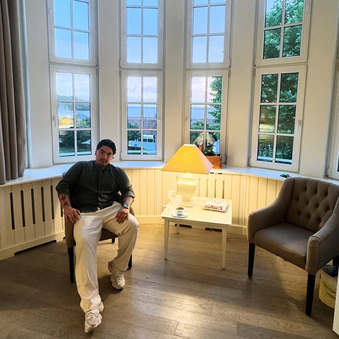 Post 3 by ......ALi....... on Instagram (image)