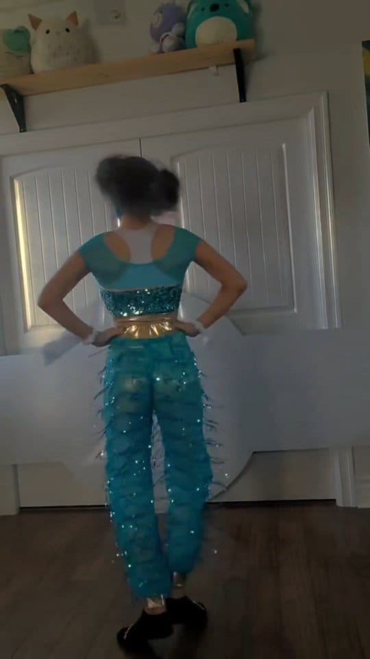 Post 7 by Mya Malek on Instagram (video)