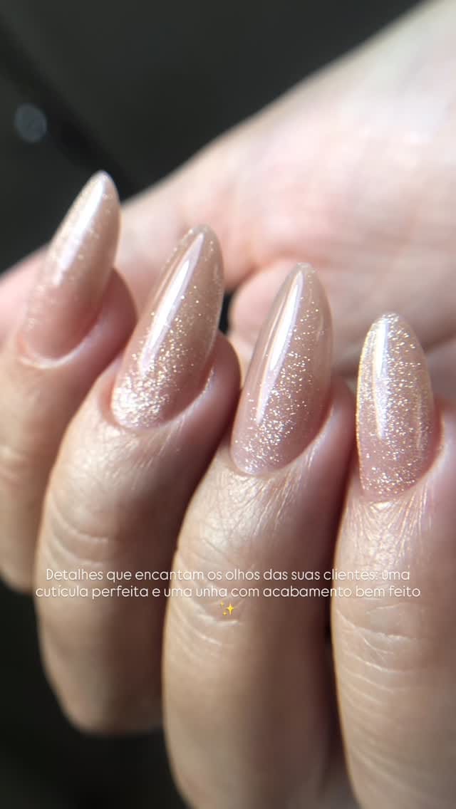 Post 4 by Aline Polanczyk | CURSOS NAILS 🎓 on Instagram (video)