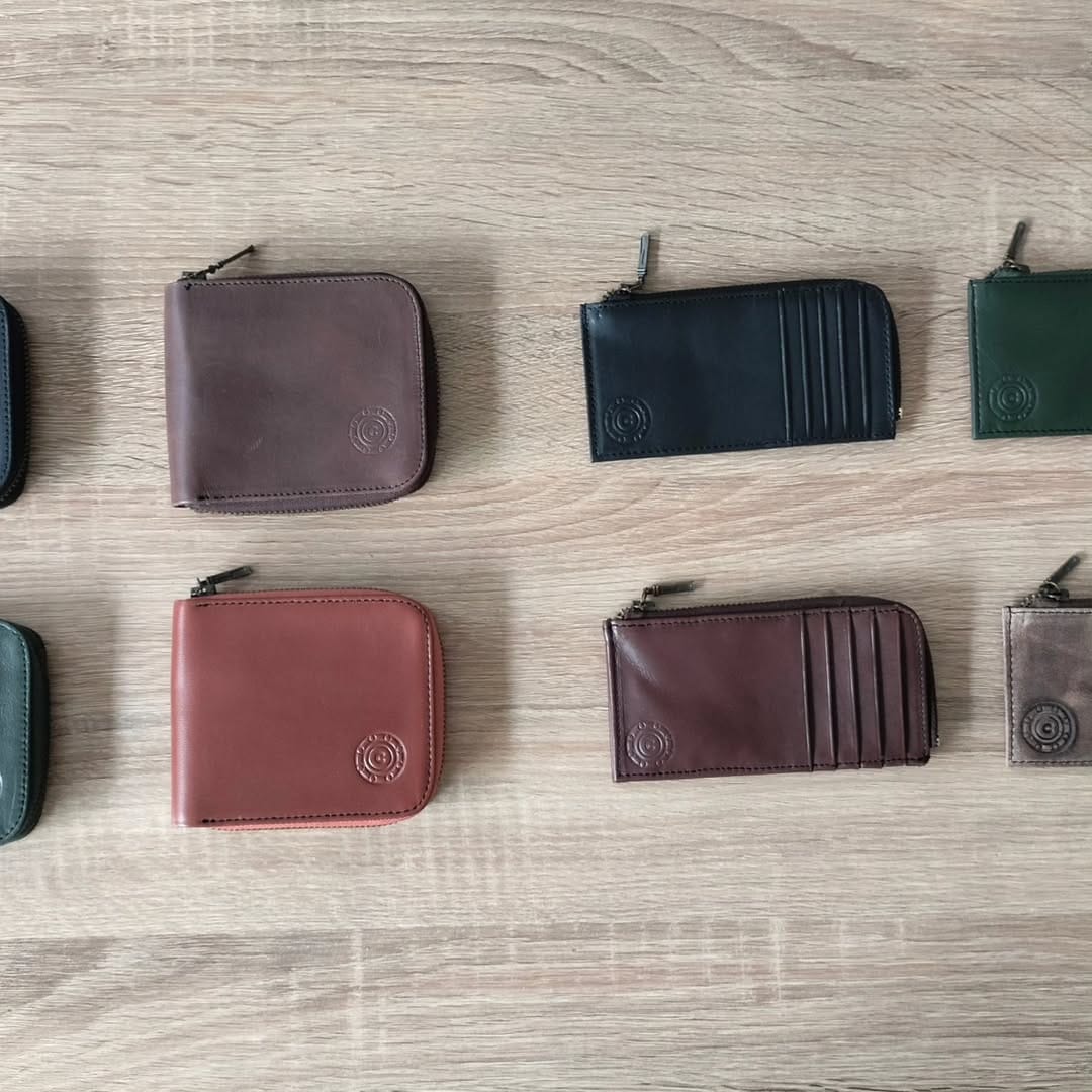 Post 6 by Caleidoscopio Leather on Instagram (carousel)