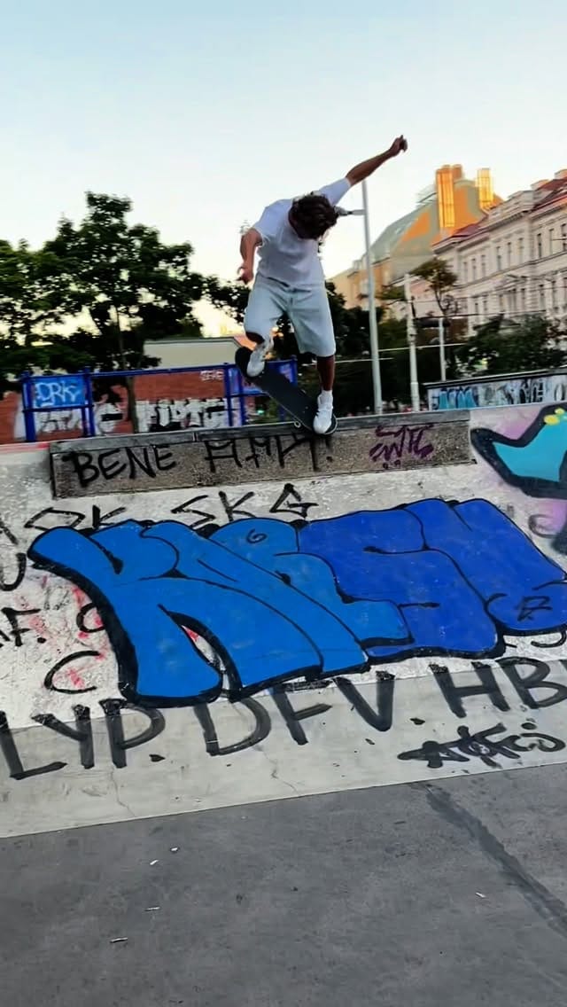Post 7 by Patrick Rogalski on Instagram (video)