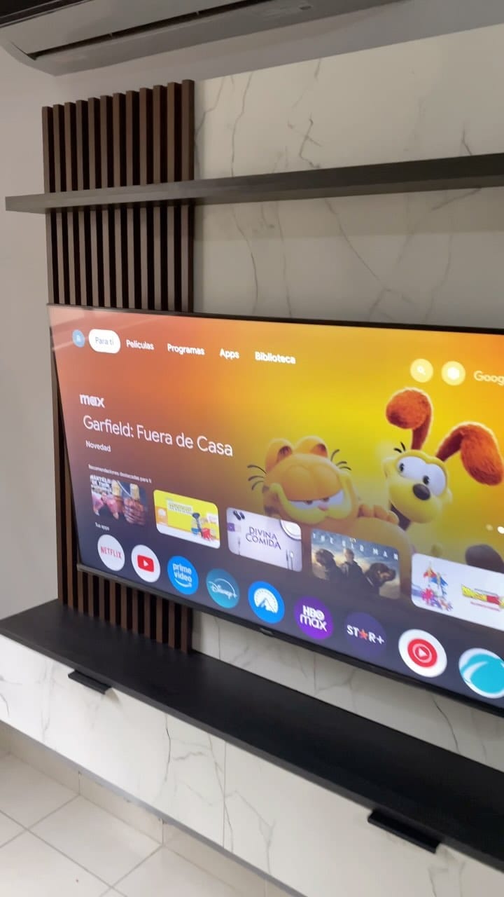 Post 10 by ElinoyDesign on Instagram (video)