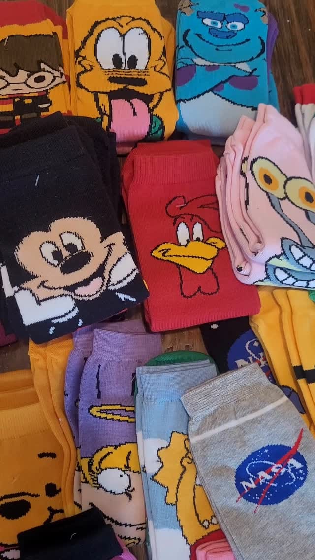 Post 1 by Medias con mucha onda 🧦 Comic Socks on Instagram (video)