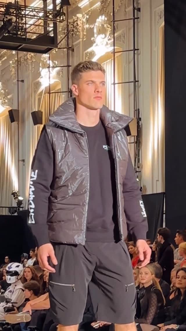 Post 3 by Stefan Petrov on Instagram (video)
