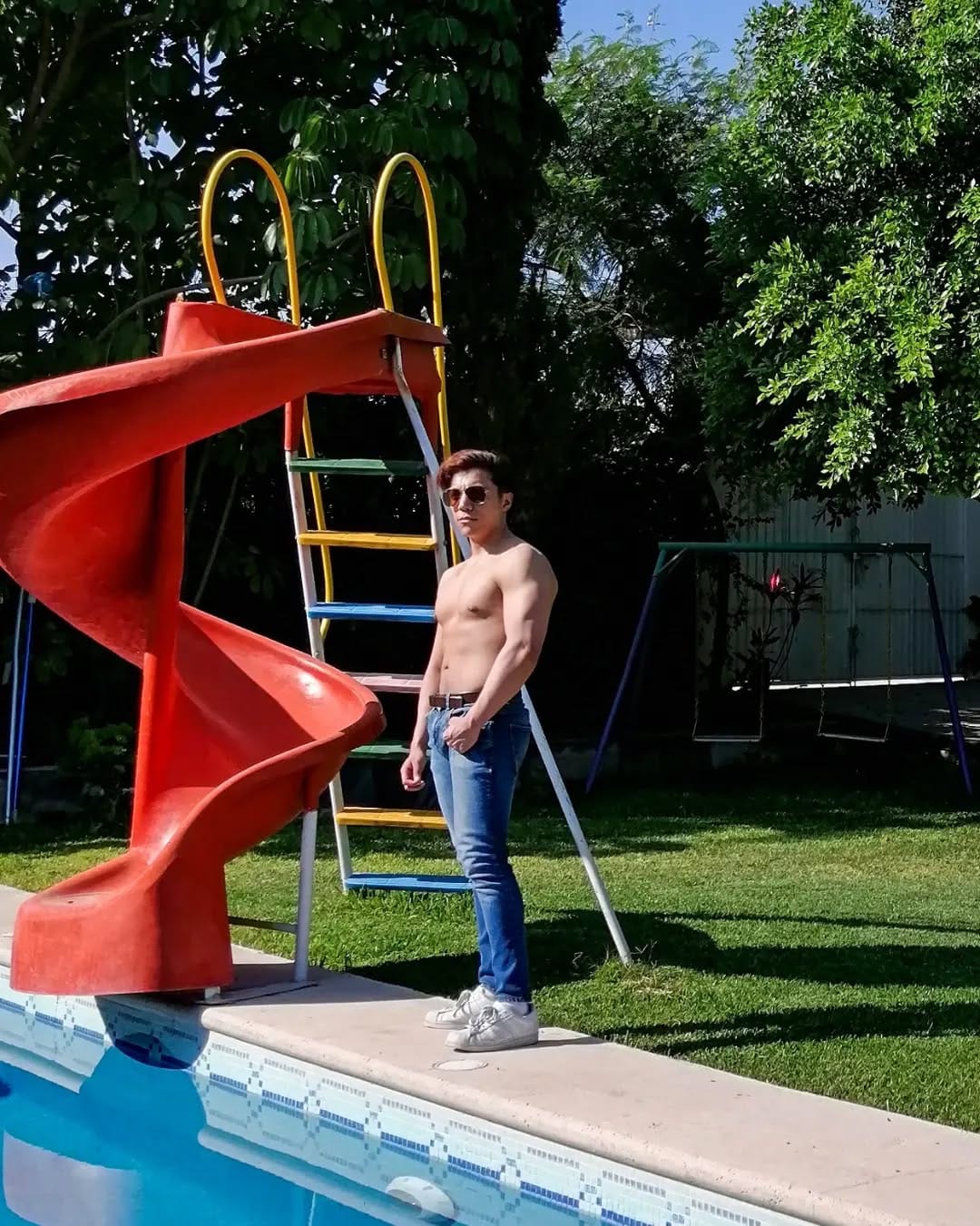 Post 10 by 𝗔𝗟𝗔𝗡 on Instagram (carousel)